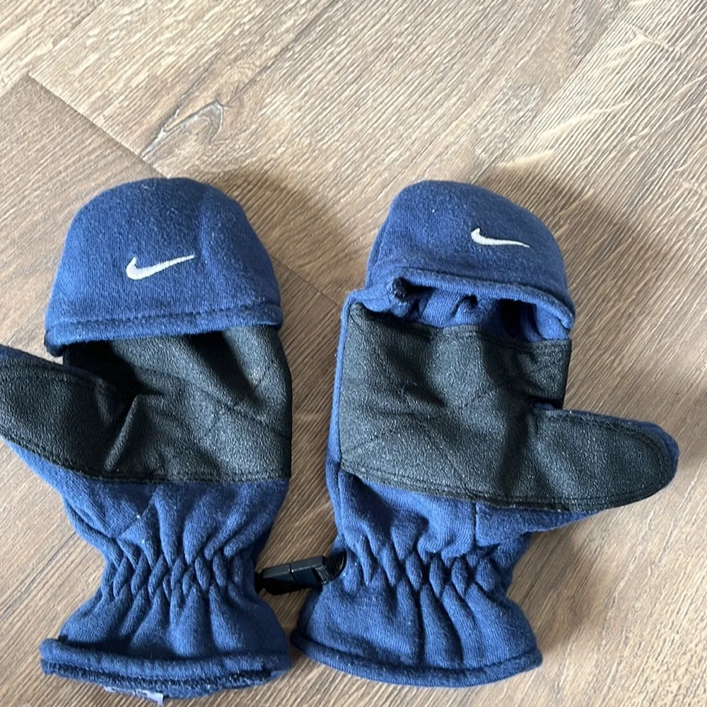 Nike kids (youth) mitten/fingerless gloves